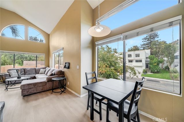 5722 E Stillwater 42, Orange, CA 92869