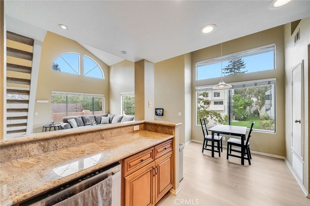 5722 E Stillwater 42, Orange, CA 92869