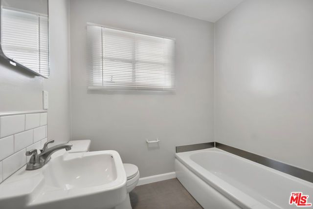 4121 Santo Tomas Drive A, Los Angeles, CA 90008