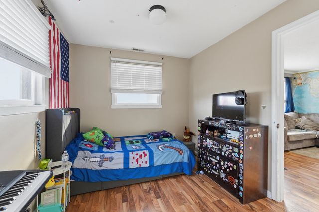 275 Ln 101 Jimmerson Lk, Angola, IN 46703