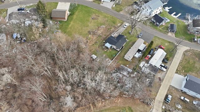 275 Ln 101 Jimmerson Lk, Angola, IN 46703