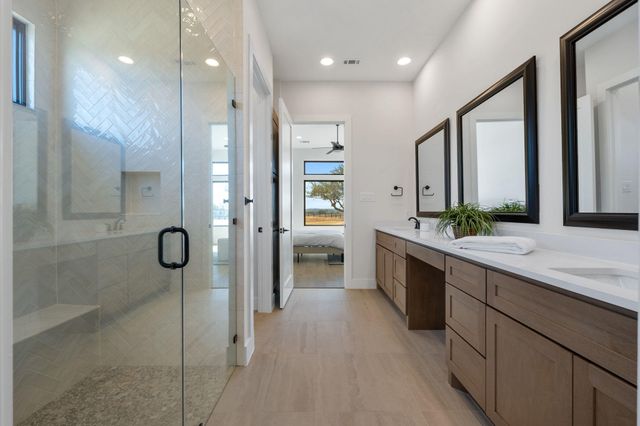 2401 KAHALA SUNSET DR, Spicewood, TX 78669