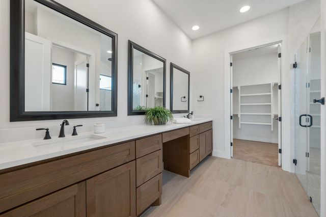 2401 KAHALA SUNSET DR, Spicewood, TX 78669