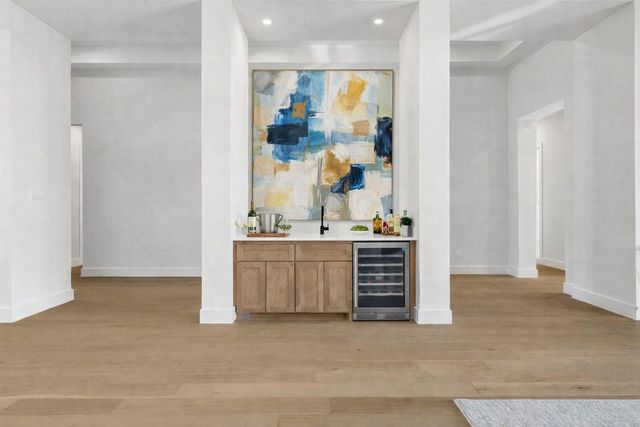 2401 KAHALA SUNSET DR, Spicewood, TX 78669