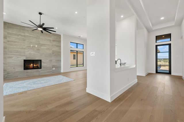 2401 KAHALA SUNSET DR, Spicewood, TX 78669