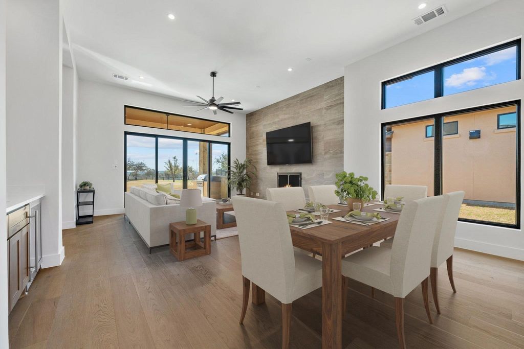 2401 KAHALA SUNSET DR, Spicewood, TX 78669