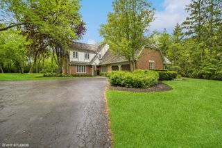 706 Tanglewood Court, Lake Forest, IL 60045
