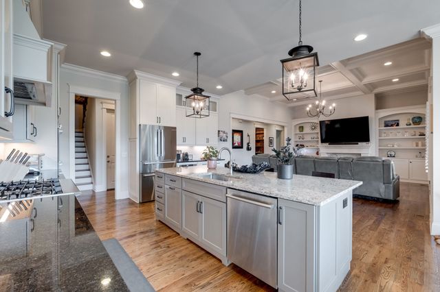2205 Stardust Ct, Franklin, TN 37069