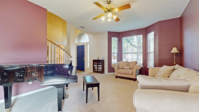 817 Crystal Lane, Hurst, TX 76054
