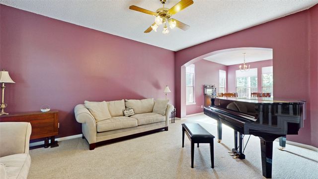 817 Crystal Lane, Hurst, TX 76054