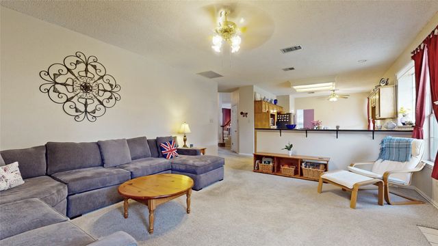 817 Crystal Lane, Hurst, TX 76054