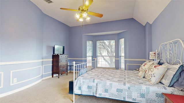 817 Crystal Lane, Hurst, TX 76054