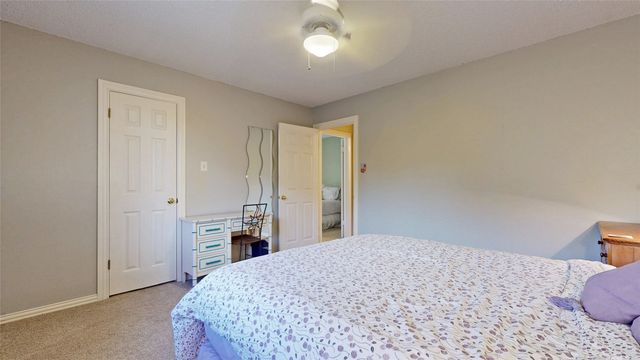 817 Crystal Lane, Hurst, TX 76054
