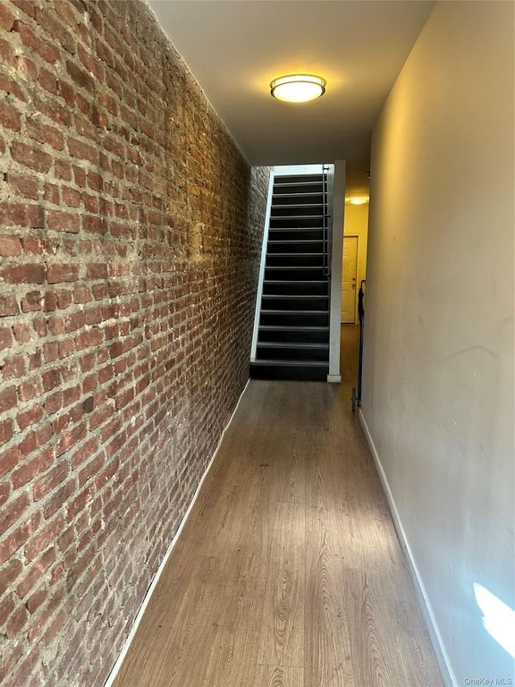 1618 Taylor Avenue, Bronx, NY 10460 — photo 3