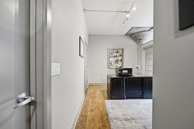 300 W Spring Street, 306, Columbus, OH 43215