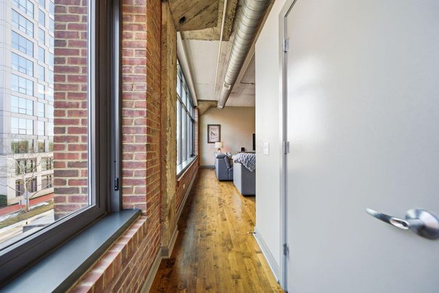 300 W Spring Street, 306, Columbus, OH 43215