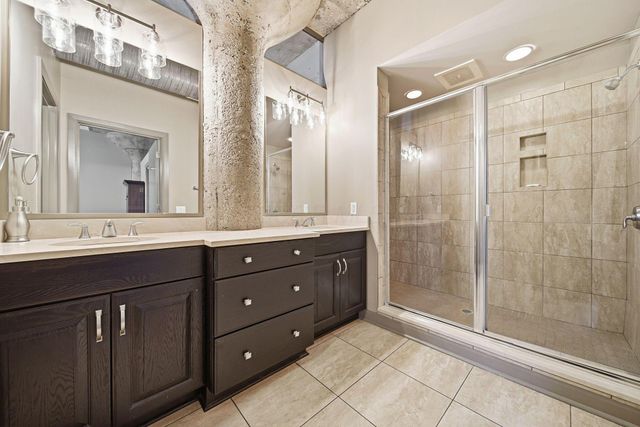 300 W Spring Street, 306, Columbus, OH 43215