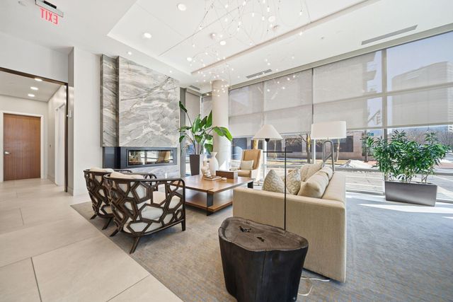 300 W Spring Street, 306, Columbus, OH 43215