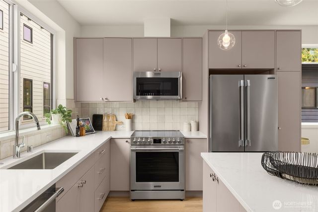 9219 C 14th Avenue NW, Seattle, WA 98117