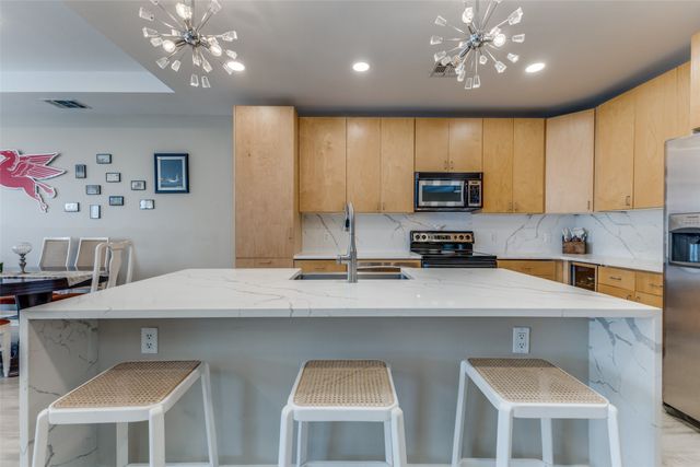 1505 Elm Street 1101, Dallas, TX 75201