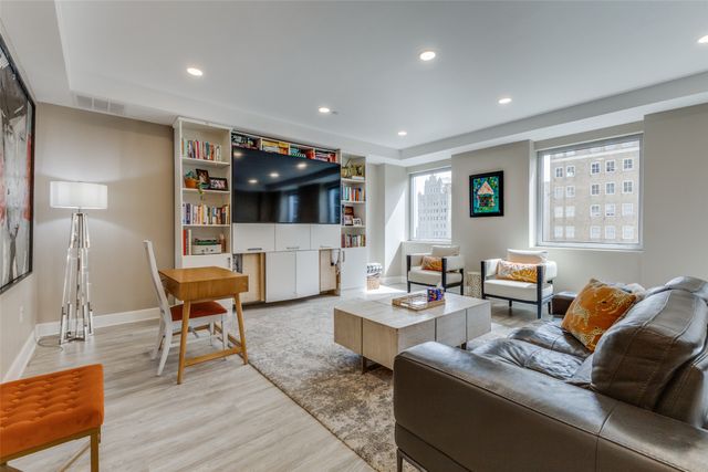 1505 Elm Street 1101, Dallas, TX 75201