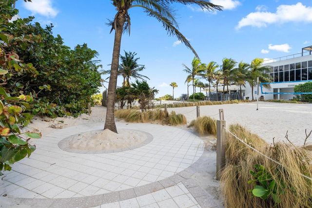 4001 S Ocean Drive 8E, Hollywood, FL 33019