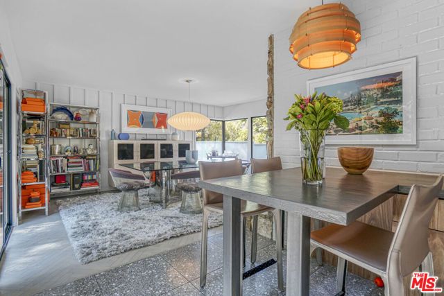 3560 Mandeville Canyon Road, Los Angeles, CA 90049