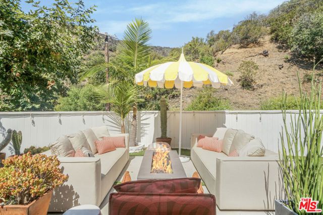 3560 Mandeville Canyon Road, Los Angeles, CA 90049
