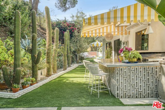 3560 Mandeville Canyon Road, Los Angeles, CA 90049