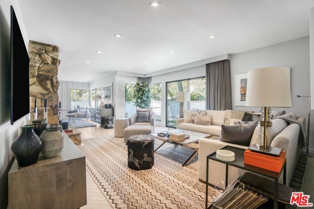 3560 Mandeville Canyon Road, Los Angeles, CA 90049