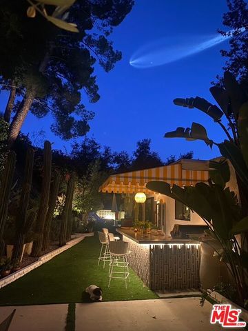 3560 Mandeville Canyon Road, Los Angeles, CA 90049