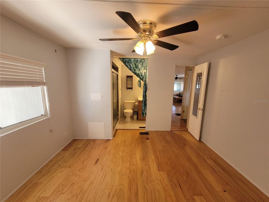 Image 27 of property listing at 3039 SEGO LANE, Lakeland, FL 33801