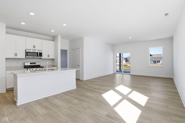 5370 Foxley Park Lane, Avon, IN 46123