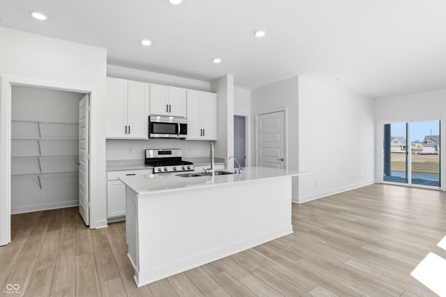 5370 Foxley Park Lane, Avon, IN 46123