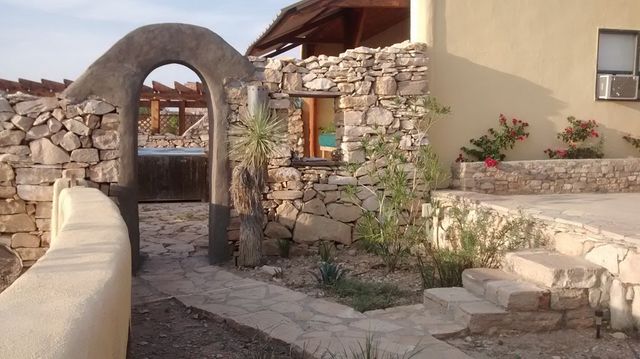 100 Guadalupe Loop, Terlingua, TX 79852