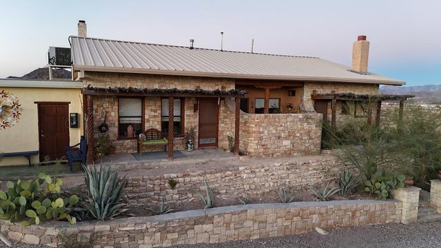 100 Guadalupe Loop, Terlingua, TX 79852