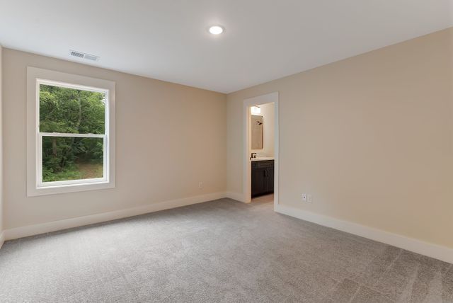 1576 Frye Rd, Columbia, TN 38401