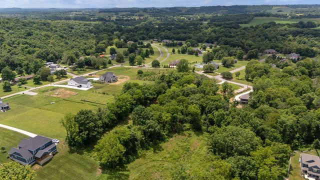1576 Frye Rd, Columbia, TN 38401