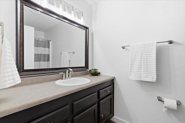 5215 S Honeysuckle Lane, Battlefield, MO 65619