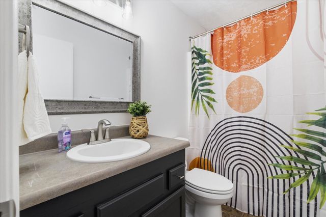 5215 S Honeysuckle Lane, Battlefield, MO 65619