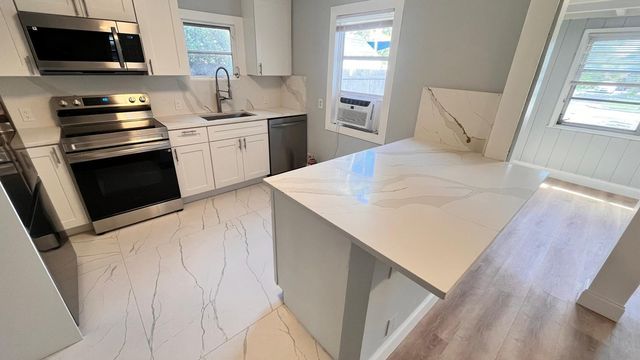 712 Tuscaloosa Street, West Palm Beach, FL 33405