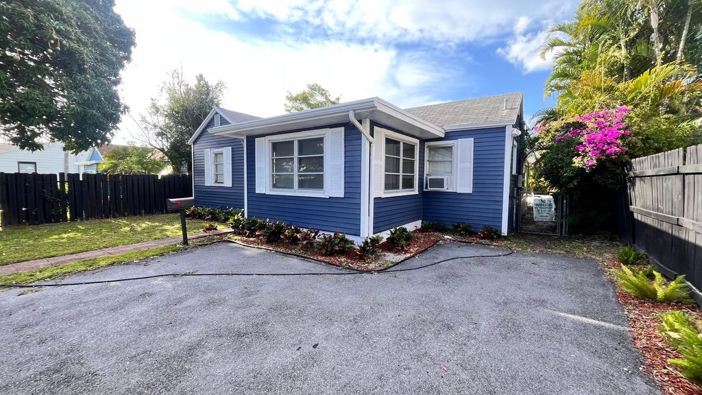 712 Tuscaloosa Street, West Palm Beach, FL 33405