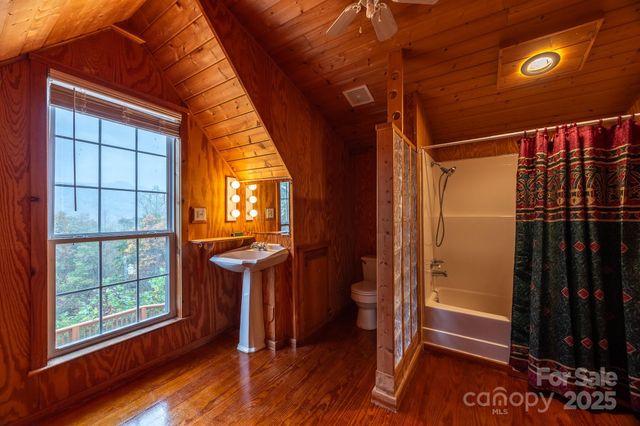 523 Sundown Drive, Franklin, NC 28734