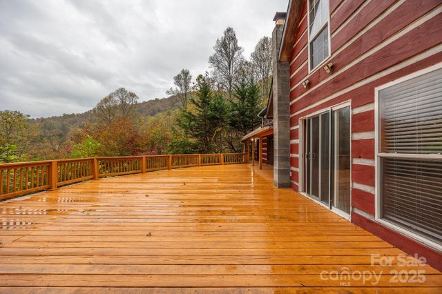 523 Sundown Drive, Franklin, NC 28734