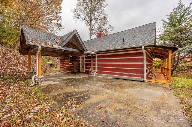 523 Sundown Drive, Franklin, NC 28734