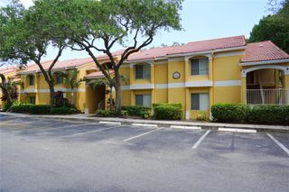 2301 NW 33rd St 111, Oakland Park, FL 33309