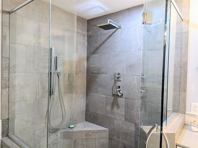 5322 Lynhill Street, Portage, MI 49024