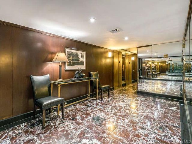 225 E 57th Street 1L, New York (manhattan), NY 10022