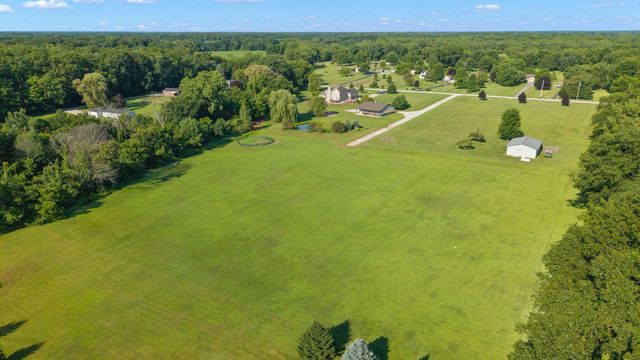 1065 N 50 W, Chesterton, IN 46304