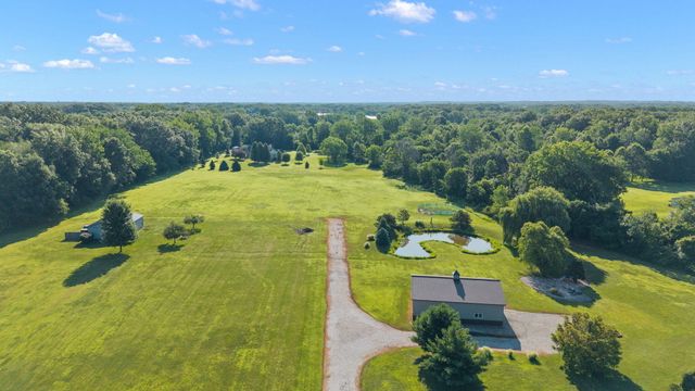 1065 N 50 W, Chesterton, IN 46304